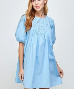 Wanderlust By Abby Chambray Eyelet Detail Short Sleeve Dress NEW