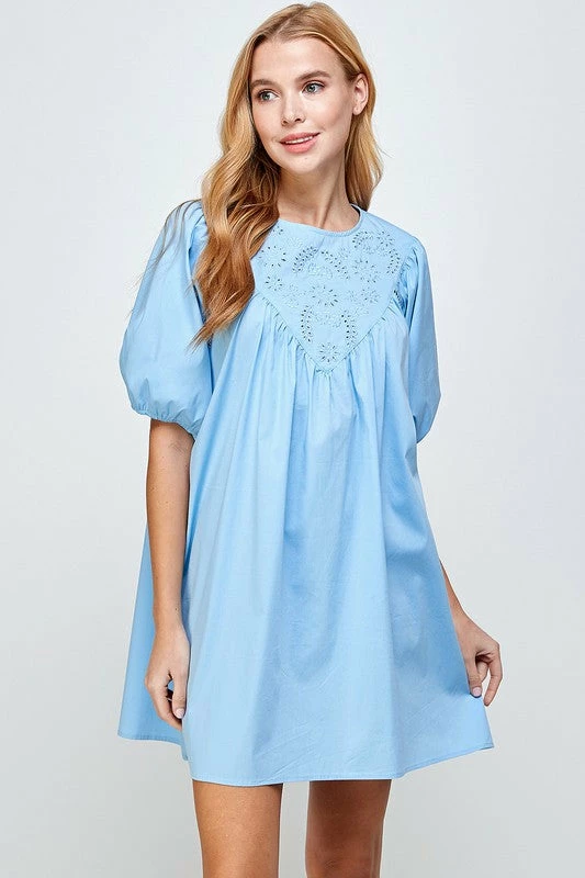 Wanderlust By Abby Chambray Eyelet Detail Short Sleeve Dress NEW 3 Wanderlust By Abby Chambray Eyelet Detail Short Sleeve Dress NEW