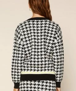 Wanderlust By Abby NEW Houndstooth Sweater