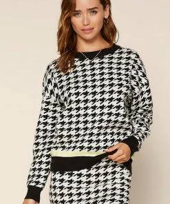 Wanderlust By Abby NEW Houndstooth Sweater