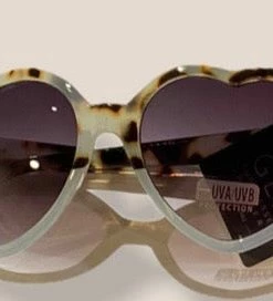Wanderlust By Abby Blue Gem Heart Sunnies NEW