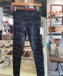 Wanderlust By Abby NEW Black Camo Leggings