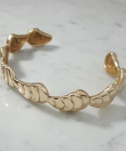 Mimosa Handcrafted JEWELRY Mimosa Oyster Shell Bracelet